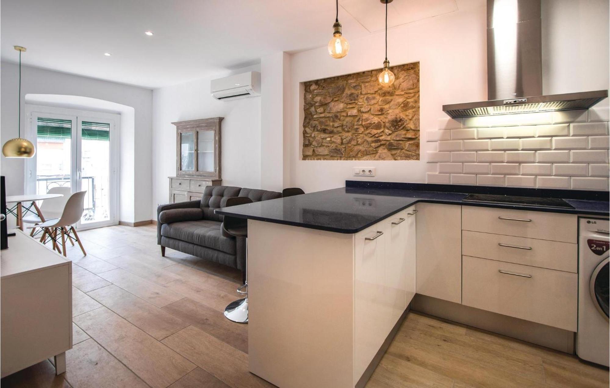Amazing Apartment In Blanes With Kitchen Esterno foto