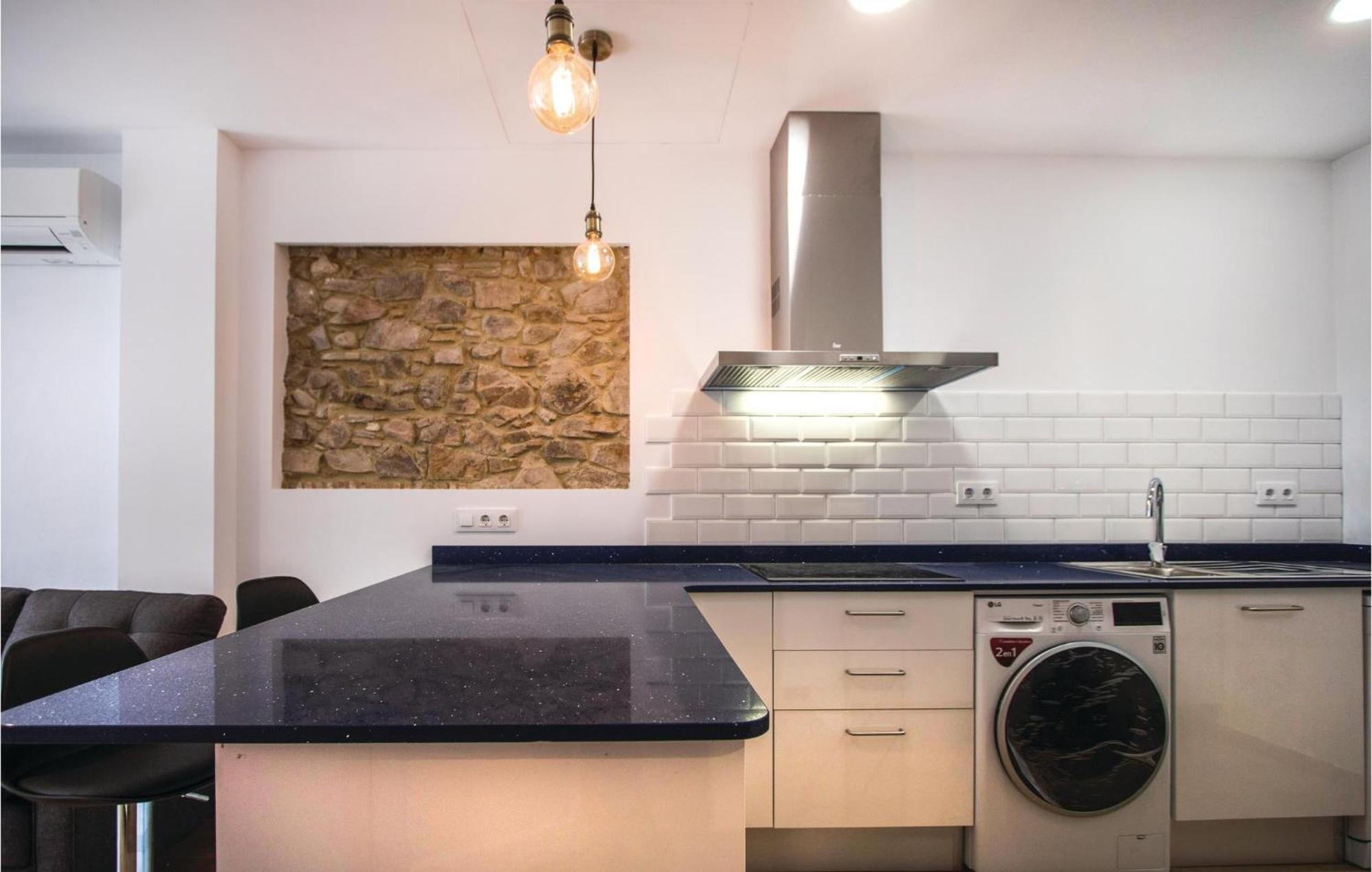 Amazing Apartment In Blanes With Kitchen Esterno foto